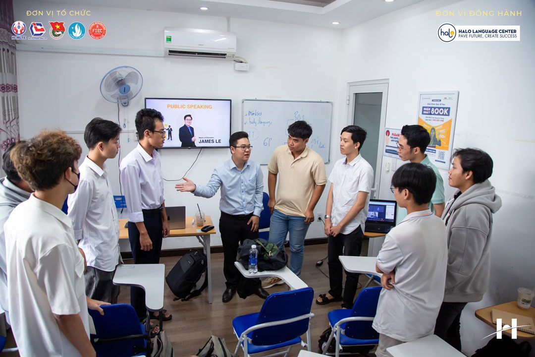 Halo tổ chức training cho các thí sinh