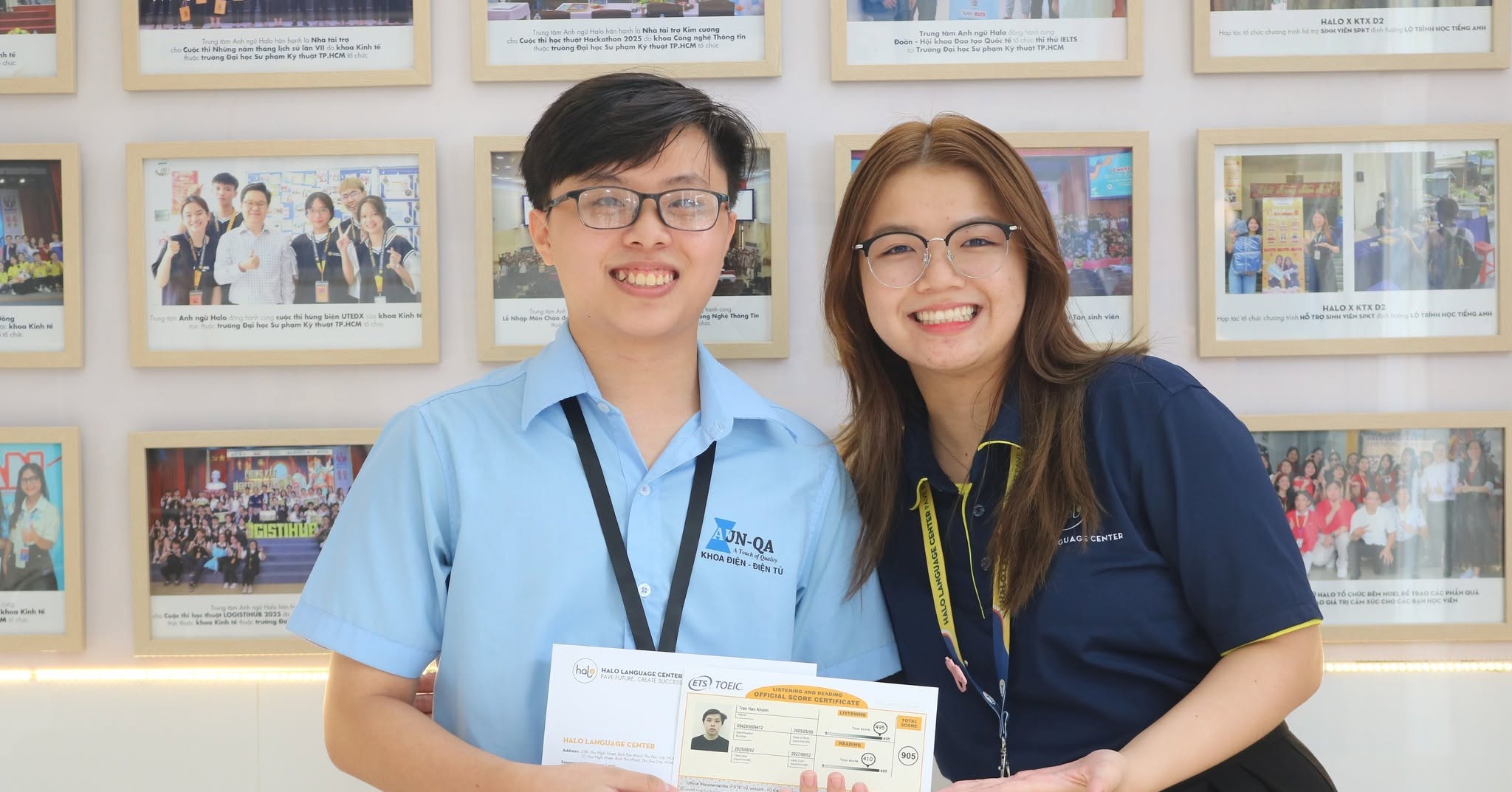 Trần Hạo Khiêm nhận thưởng và chứng chỉ TOEIC tại Halo